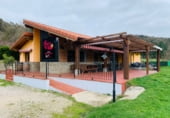 140m² restaurant for sale in Villasana de Mena photo
