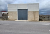 215m² warehouse for sale in Azuaga photo