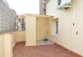 Edificio en venta en Barcelona, en la zona de la Teixonera foto