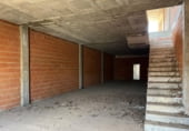 300m² commercial premises for sale in La Roda photo
