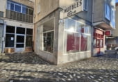 Local comercial en alquiler con 150m² en Renedo de Piélagos foto