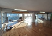 Local comercial en alquiler con 150m² en Renedo de Piélagos foto