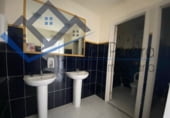 Local comercial en alquiler con 166m² en Cambre foto