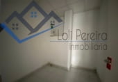 Local comercial en alquiler con 166m² en Cambre foto