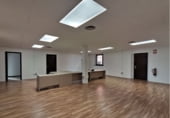 200m² office for rent in Cornellà de Llobregat photo