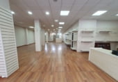 190m² locaux commerciaux pour vente à Grado photo