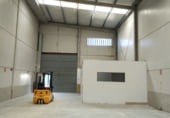 200m² entrepôt pour vente à Séville photo