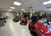 567m² commercial premises for sale in Logroño photo