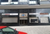 Local comercial en venta con 316m² en Oviedo, en la zona de La Ería foto