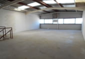 Nave Industrial en alquiler con 330m² en Bollullos de la Mitación foto