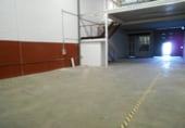 Nave Industrial en alquiler con 330m² en Bollullos de la Mitación foto
