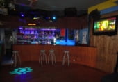 Bar en venta con 131m² en Logroño foto