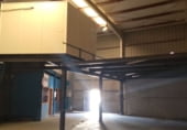Nave en venta con 200m² en Sevilla foto