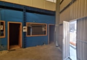 Nave en venta con 200m² en Sevilla foto