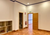 Local comercial en venta con 100m² en Bollullos Par del Condado foto