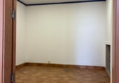 Local comercial en venta con 100m² en Bollullos Par del Condado foto