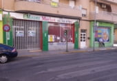 Local comercial en venta con 700m² en Almendralejo foto