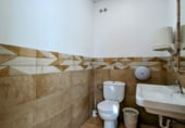 1115m² restaurant for sale in Loja photo