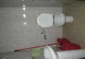 Local comercial en alquiler con 240m² en Lugo foto