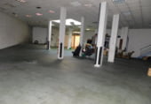 Local comercial en alquiler con 700m² en Pontevedra, en la zona de A Virxe do Camiño foto