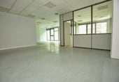 89m² bureau pour vente à Oviède, dans le quartier de Llamaquique photo