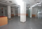 981m² locaux commerciaux pour location à Logroño photo