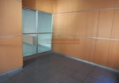 981m² locaux commerciaux pour location à Logroño photo