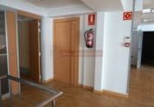 981m² locaux commerciaux pour location à Logroño photo