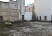 Local comercial en venta con 166m² en Huete foto