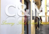 Local comercial
en traspàs
amb 180m² a Eivissa, a la zona de la Marina foto