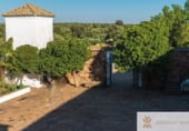 2000m² hotel for sale in Córdoba, Calle Herrería photo