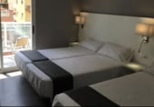 Hotel en venta con 961m² en Benidorm foto