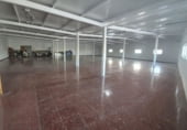 1308m² warehouse industrial for sale in Málaga, in the area of El Viso Industrial Estate photo