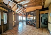 1858m² restaurant for sale in Loja photo