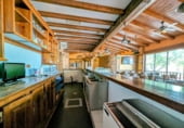 1858m² restaurant for sale in Loja photo