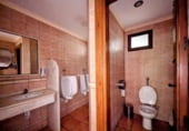 1858m² restaurant for sale in Loja photo