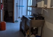 150m² commercial premises for rent in Vergel photo