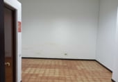 55m² offices for sale in Vitoria-Gasteiz, in the area of Saint Martin photo