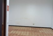 55m² offices for sale in Vitoria-Gasteiz, in the area of Saint Martin photo
