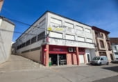 1392m² bâtiment pour vente à Torreperogil photo