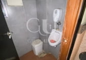 45m² commercial premises for rent in Seville, in the area of The Arches photo