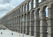 Edificio en venta con 440m² en Segovia foto