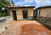 Edificio en venta con 440m² en Segovia foto
