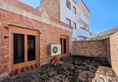 375m² building for sale in Loja photo