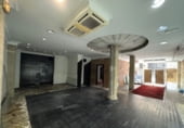 Local comercial en alquiler con 149m² en Gijón foto