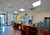 90m² offices for rent in León, El Ejido photo