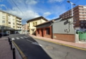 Local comercial en venta con 130m² en Los Corrales de Buelna, Centro - La Condesa foto