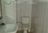 30m² commercial premises for rent in Seville, in the area of San José Obrero, Arroyo - Santa Justa photo