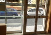 Local comercial en alquiler con 120m² en Sevilla, en la zona de Huerta de Santa Teresa, Calle Rojas Zorrilla foto