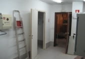 120m² offices for sale in Seville, in the area of The Remedies, Parque de los Principes - Calle Niebla photo